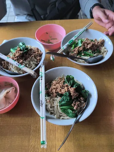 Bakmi Yamin Pangsit